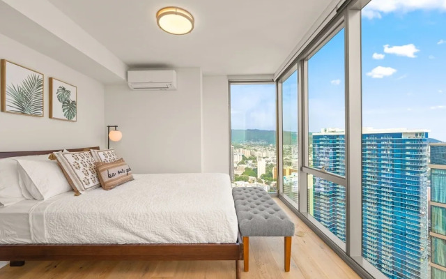 Sky Ala Moana 4209 2 Bedroom Condo by RedAwning