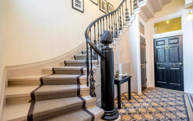 5 Rowntree House