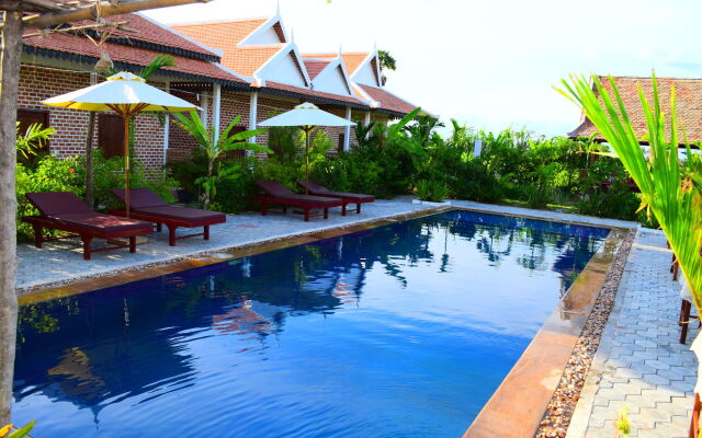 Dontrei Villa Angkor
