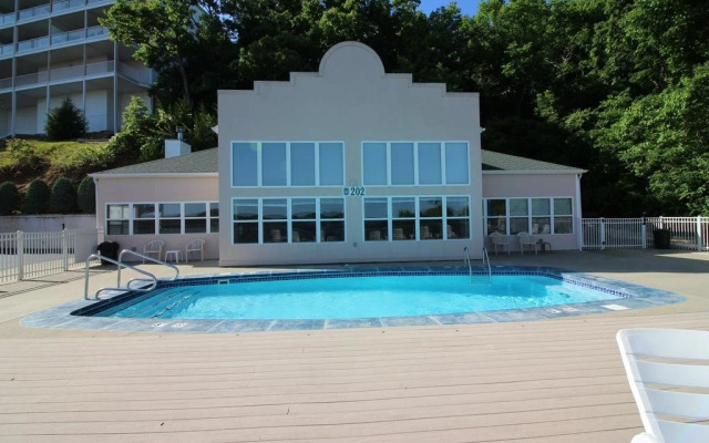 Lake Ozarks Get Away