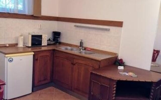 Timpa Apartmanház & Dr. Strecker Villa