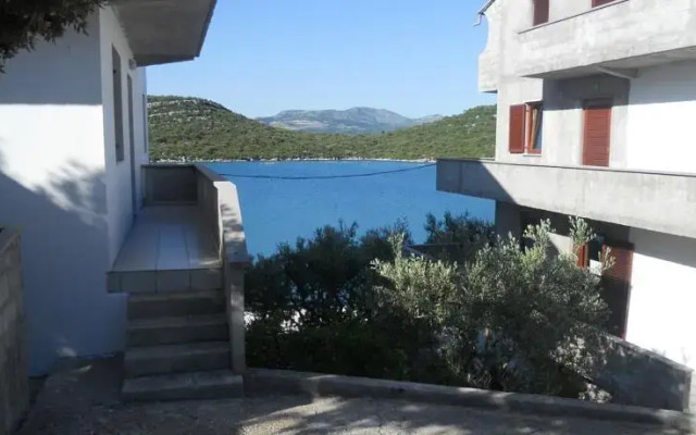 Apartments Adrialuka