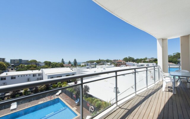 Cote D'Azur,  Unit 41/61 Donald Street