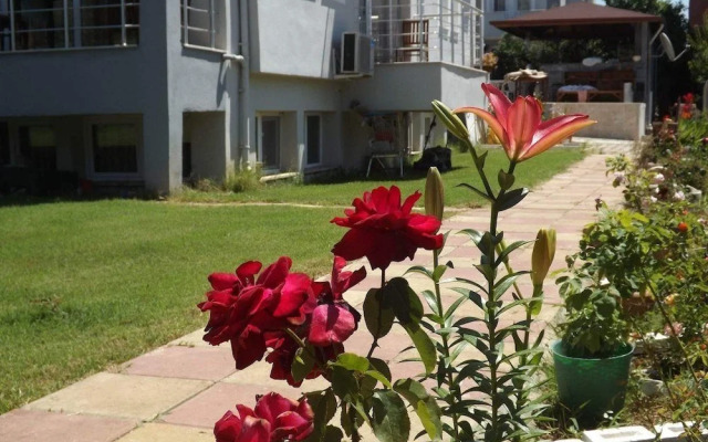 Fethiye Feridun Apart