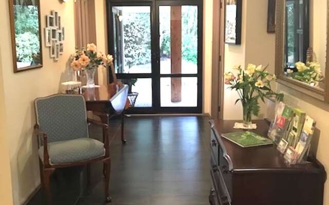 Garden View Bed & Breakfast