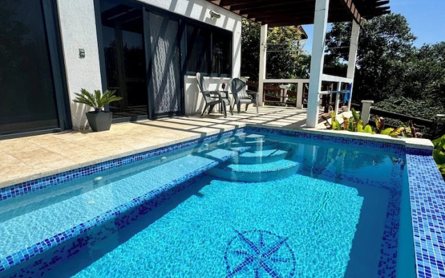 Roatan Infinity Pool & Ocean View