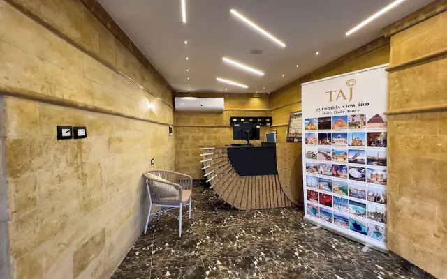 Taj pyramids view inn