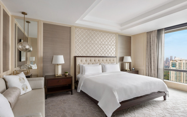 Shangri-La Residences at the Fort, Manila