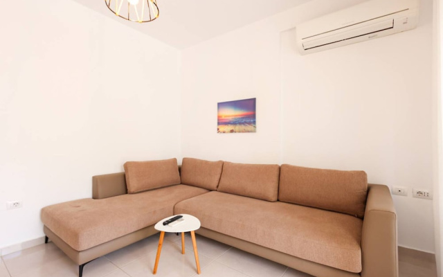 Perla Apartment 001 in Plazhi San Pietro