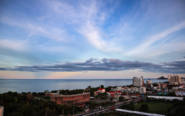 Hua Hin Grand Hotel And Plaza