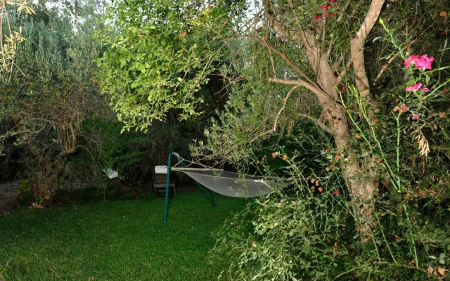 Spa Chalets In Olive Grove