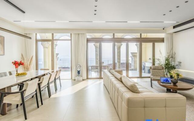 Shenzhen First Look Sea View Villa