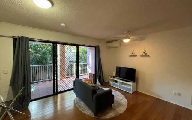 Spring Hill Gardens Apartments