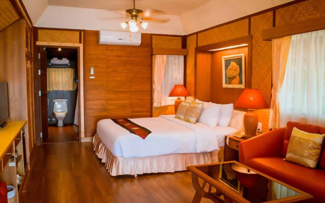Sunset Village Beach Resort