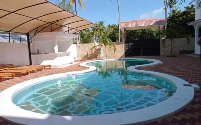 Kings Holiday resort watamu