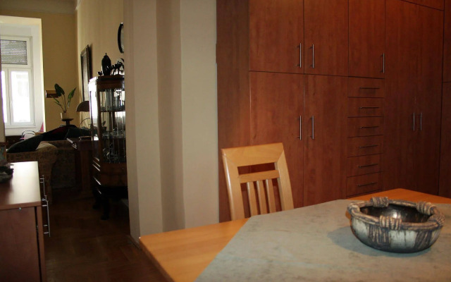 Central Holiday Apartments