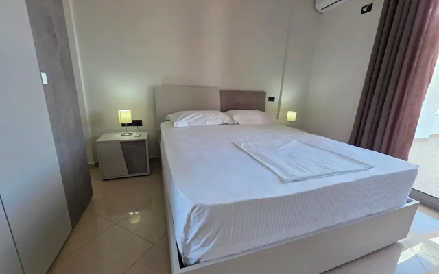 Thomas K Veranda Apartment