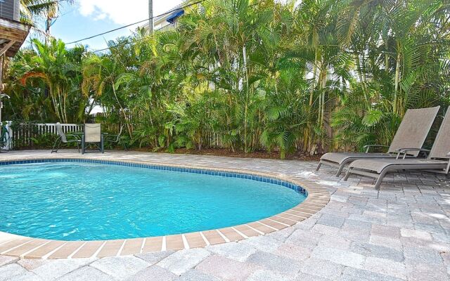 Beach Walk Unit B by Vtrips