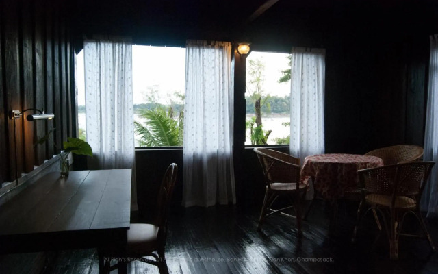 Pomelo Restaurant and Guesthouse