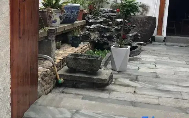 Lanxi Yunyanxuan Homestay (Zhuge Baguacun Branch)