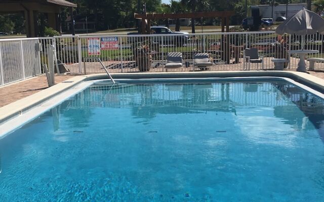 Days Inn Orange City/Deland