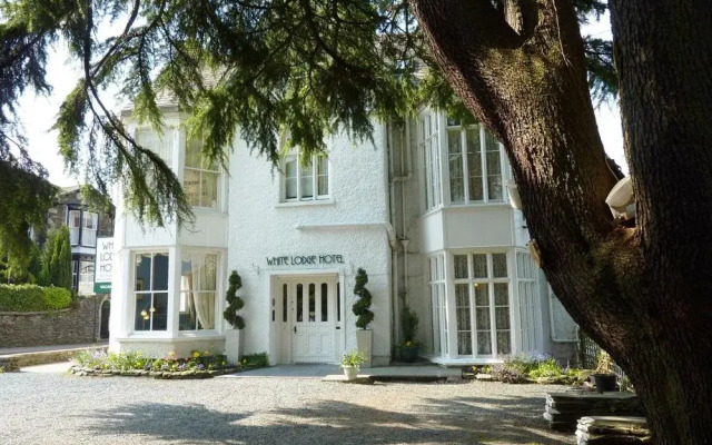 White Lodge Hotel