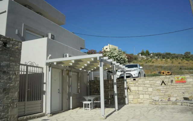 Petaloudes 2