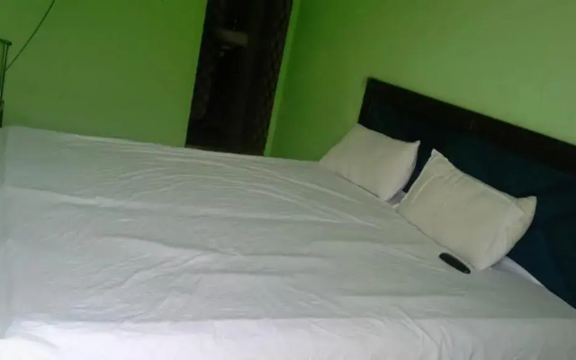 Spot On 93473 Galaxy Grand Hotel