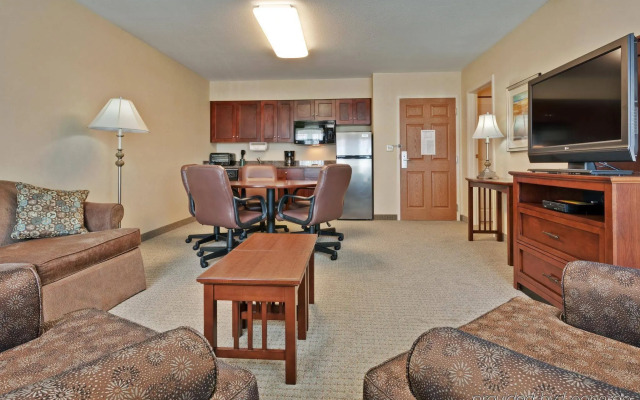 Hawthorn Suites by Wyndham Williamsville Buffalo Airport