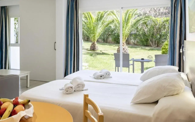 Puerto Azul Suite Hotel