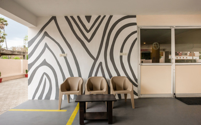 Beehive Inn By OYO Rooms