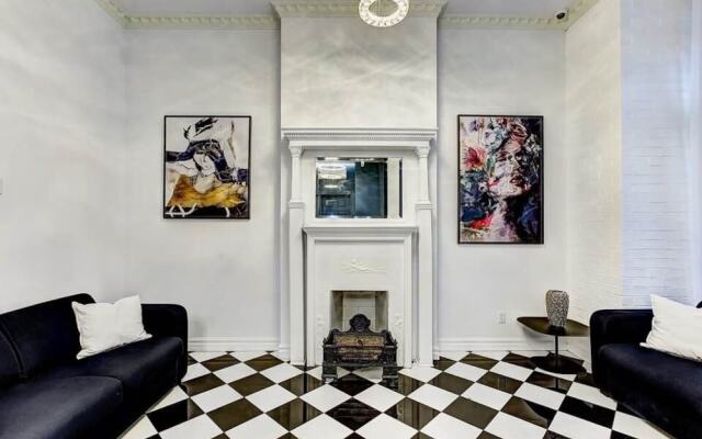 Bouticroom Studios Museums Premiumstays