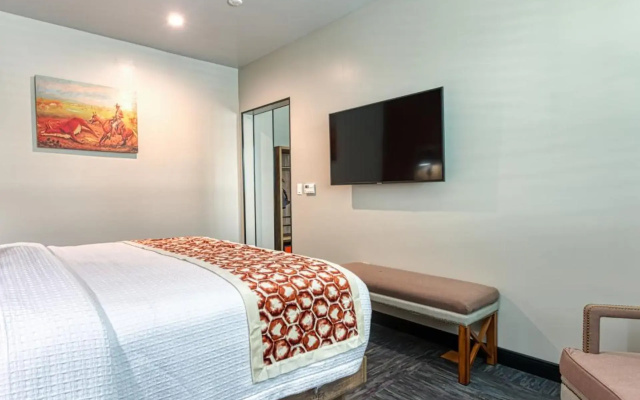 Hotel Lexen - Newhall