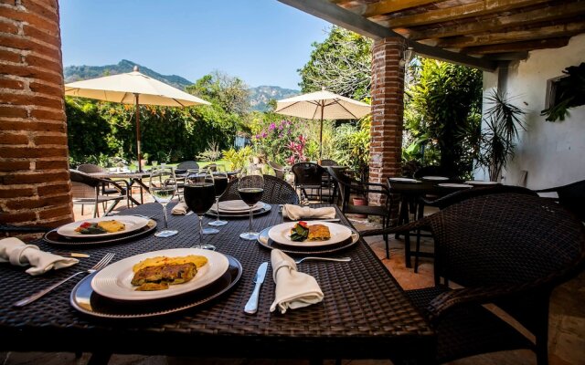 Casa Flor De Mayo - Spa & Boutique