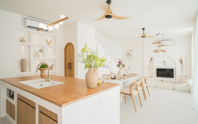 Mazari Luxury Villas