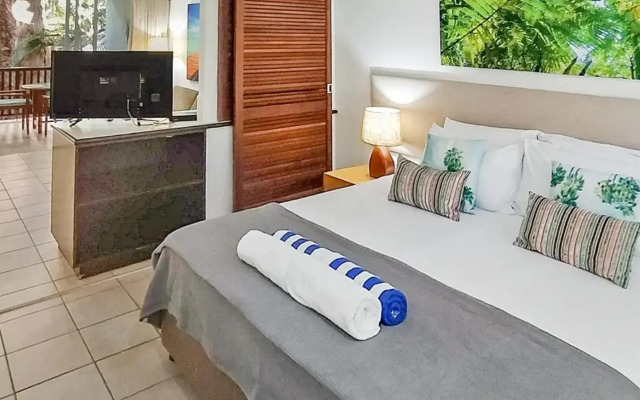 REEF RETREAT APARTMENTS PALM COVE Unit 12