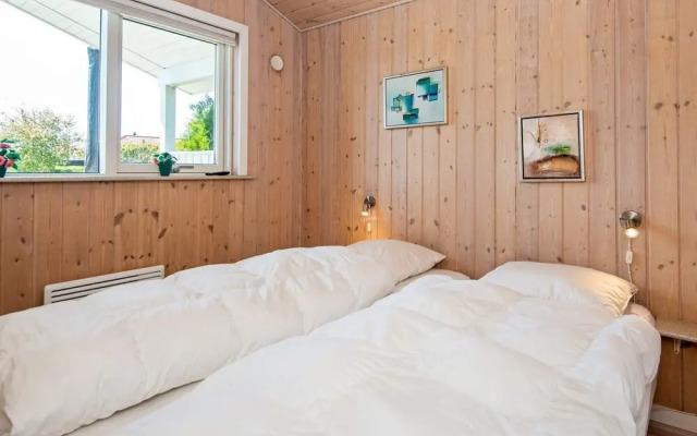6 Person Holiday Home in Tarm