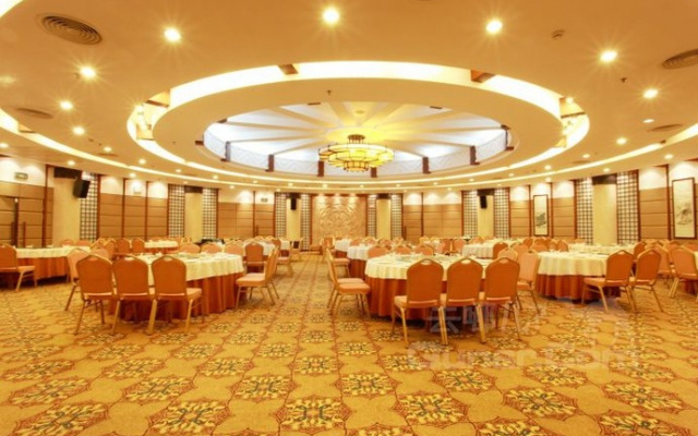 Guangzhou Maofeng Qinyuan Hotel