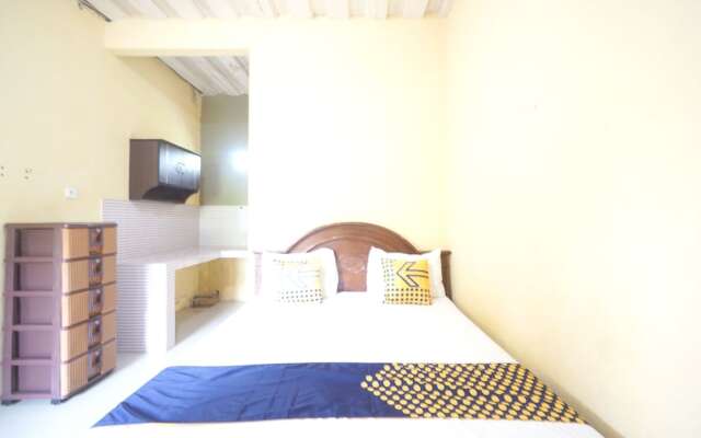 Hotel O Kencana Homestay Syariah Near Masjid AL-BAROKAH Kanyuran