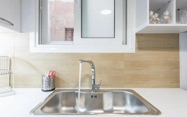 K&D Modern Apartment in Athens
