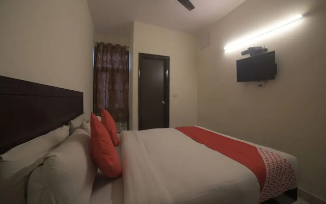 OYO 31020 Hotel Gaylord