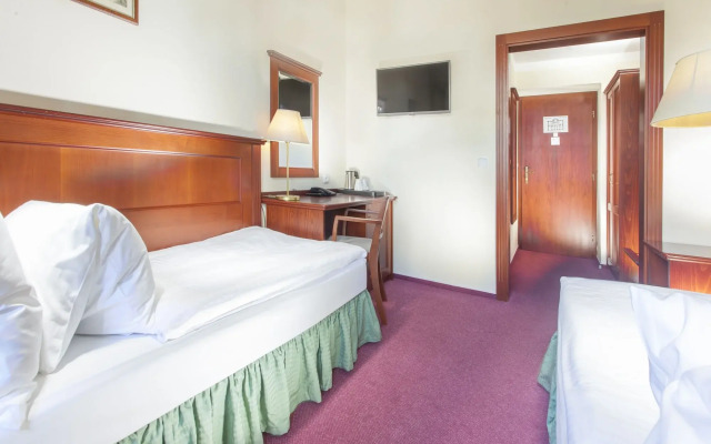 Hotel Lunik