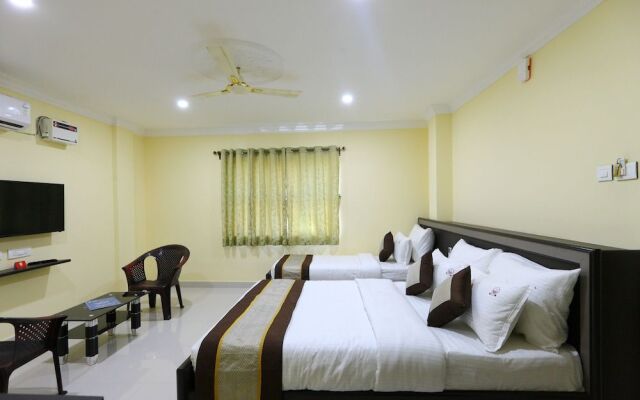 OYO 8266 Saibala Inn