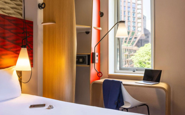 Ibis Rotterdam City Centre