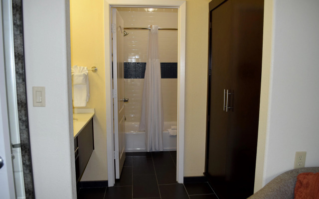 Staybridge Suites Houston Stafford - Sugar Land by IHG