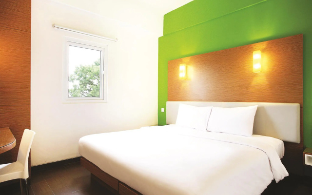 Amaris Hotel Darmo - Surabaya