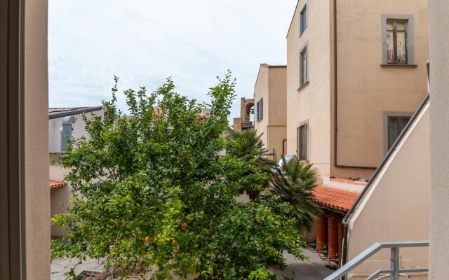 Welcomely - Xenia Boutique House With Garden