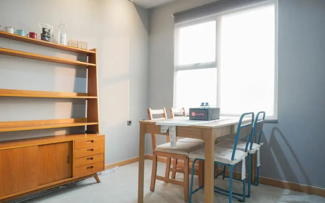 Luxurious 1BR Apartment at Belmont Residence