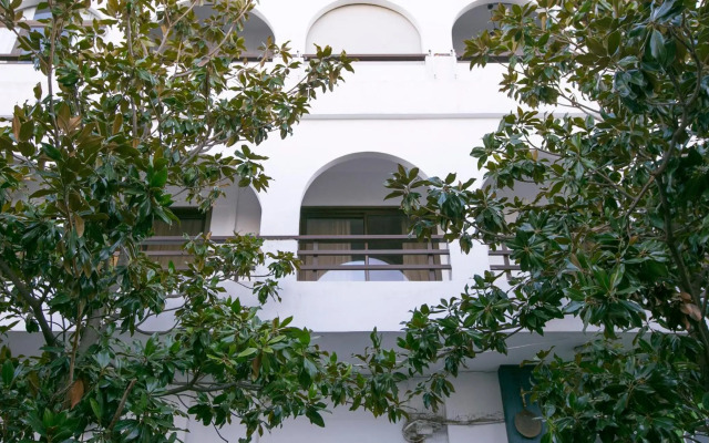 Spacious Apartment Next To Metro - Marousi