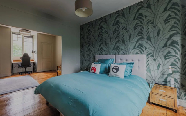 Mansion With Swimming Pool - 5bd/10p - Neuilly